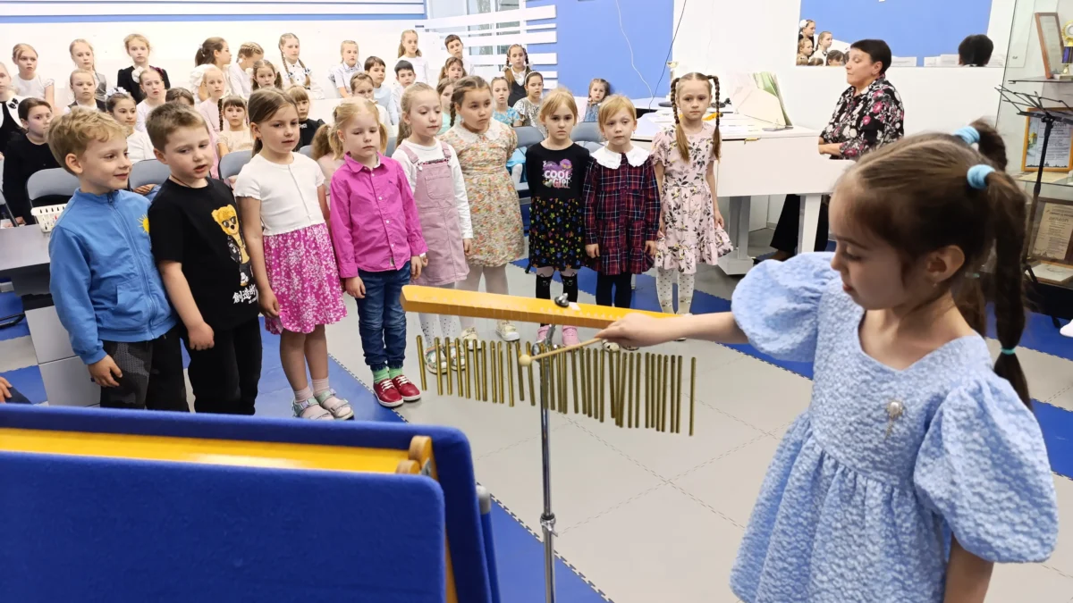 Петь о весне вместе веселее