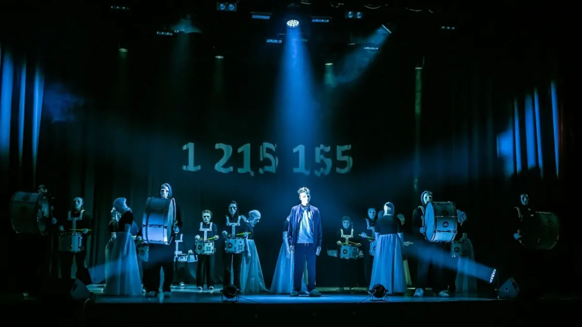 Марафон показов в День театра